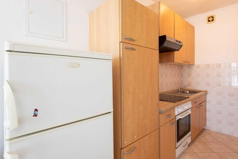 Dubravko Apartment *